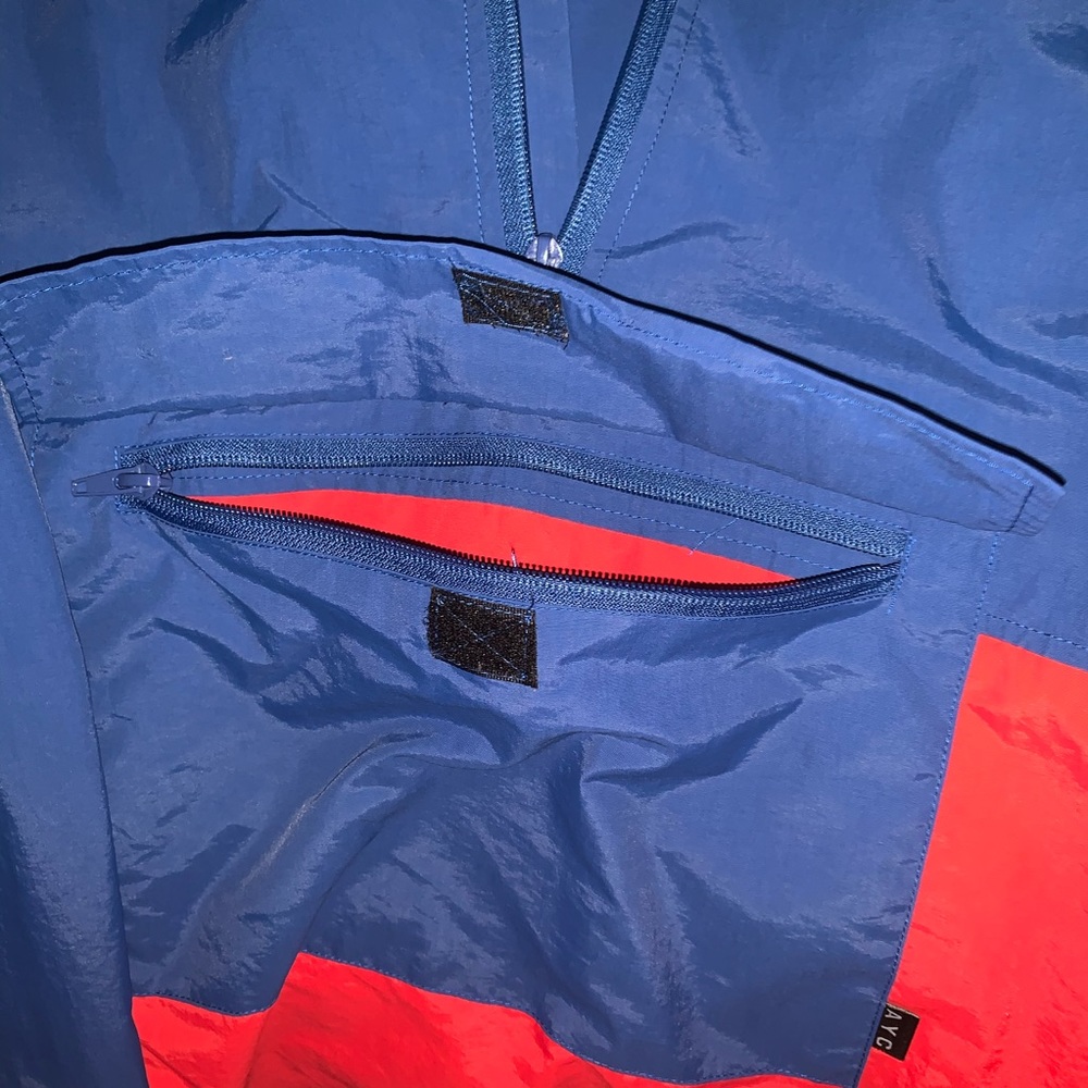 Asphalt windbreaker